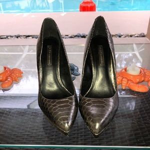 BCBG sliver print high heels!